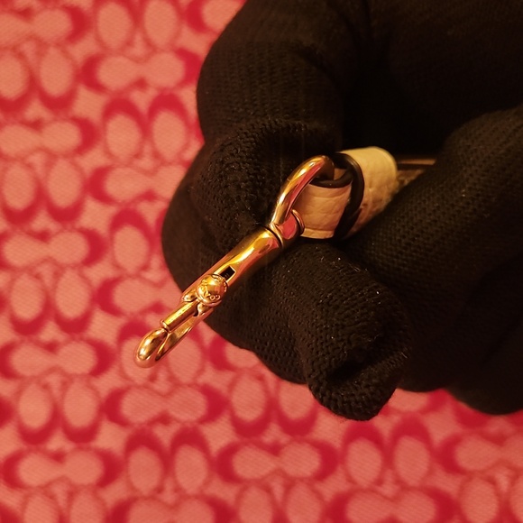 Cream Leather Wrist Strap - Picture 2 of 6